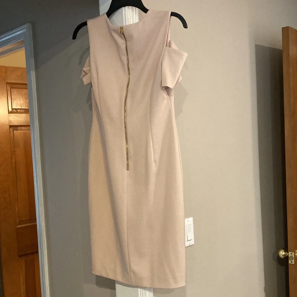 Calvin Klein dress - Picture 4 of 8